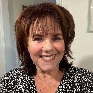 Meet your Posher, Mimi